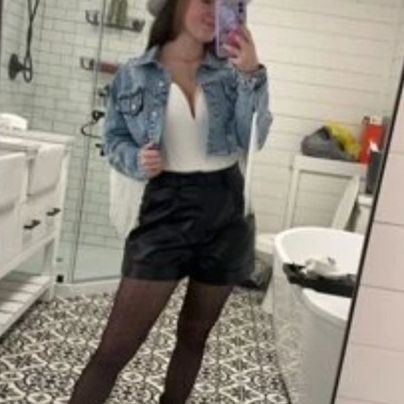 Boho  Button Front Crop Raw Hem Denim Jacket - Picture 10 of 10